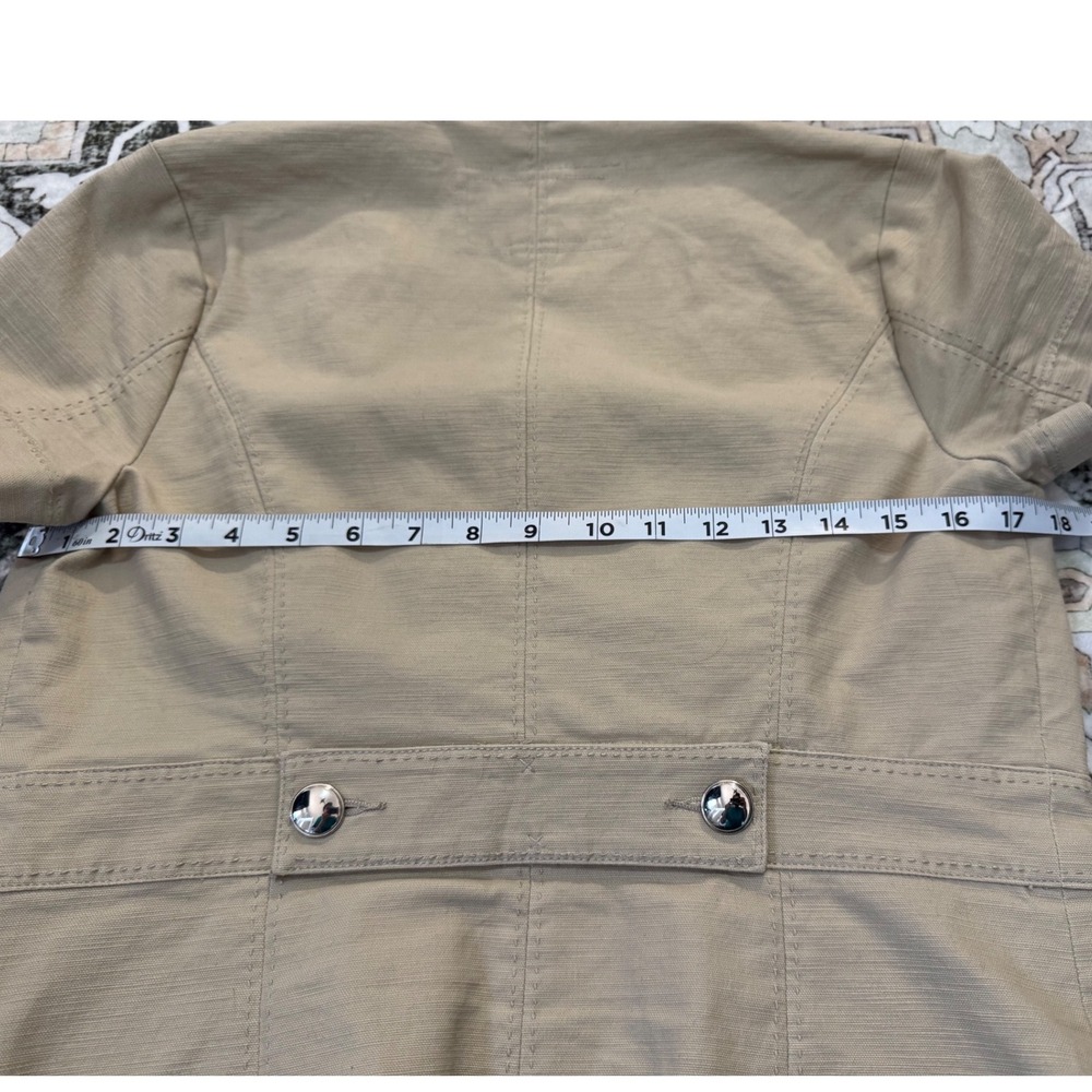 White House Black Market Short Sleeve Blazer Jacket Tan Button Front Size 6 - Picture 4 of 8